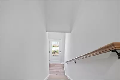 2676 Creek View Terrace, Atlanta, GA 30318 - Photo 3