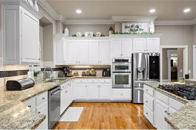 235 N Smead Court, Roswell, GA 30076 - Photo 15