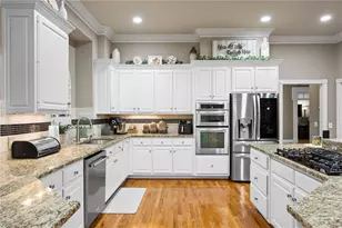 235 N Smead Ct, Roswell, GA 30076 - Photo 15