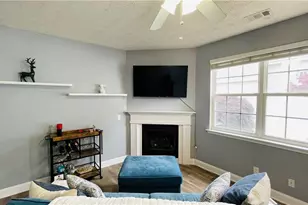 559 W Oaks Dr, Woodstock, GA 30188 - Photo 5