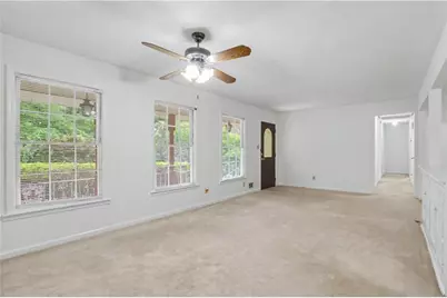 391 Beaumont Drive, Stone Mountain, GA 30087 - Photo 5