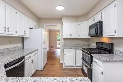 1354 Sheffield Glen Way NE, Atlanta, GA 30329 - Photo 15