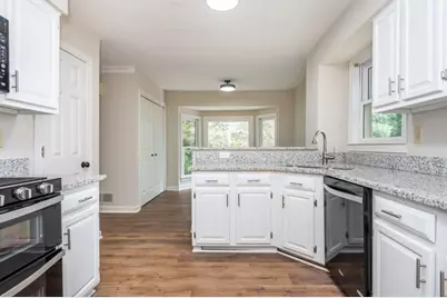 1354 Sheffield Glen Way NE, Atlanta, GA 30329 - Photo 13
