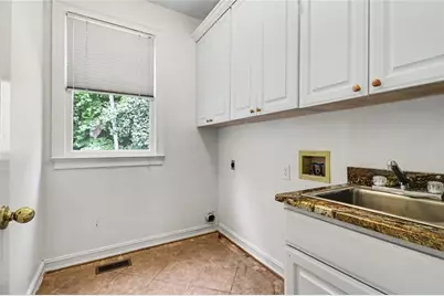 4645 Hamptons Drive, Alpharetta, GA 30004 - Photo 13