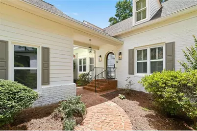 5348 Greenland Road NE, Sandy Springs, GA 30342 - Photo 5