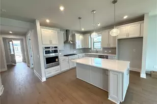 2436 Naples St, Hoschton, GA 30548 - Photo 7
