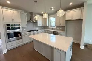 2436 Naples St, Hoschton, GA 30548 - Photo 5