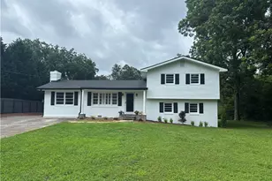108 Valley Dr, Cartersville, GA 30120 - Photo 1