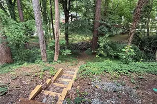 2034 Starfire Dr NE, Atlanta, GA 30345 - Photo 23
