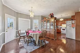 2655 Lake Commons Ct, Snellville, GA 30078 - Photo 7