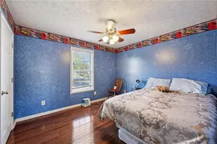 2655 Lake Commons Ct, Snellville, GA 30078 - Photo 17