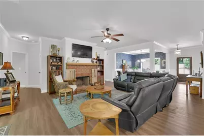 125 Hawthorn Lane, Covington, GA 30014 - Photo 11