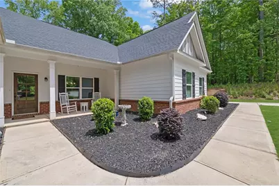 125 Hawthorn Lane, Covington, GA 30014 - Photo 3
