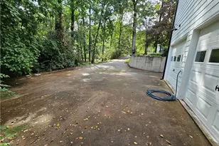 225 Nacoochee Dr, Woodstock, GA 30188 - Photo 89