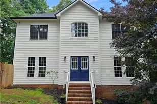 225 Nacoochee Dr, Woodstock, GA 30188 - Photo 5