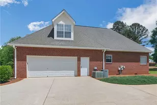 7022 Sherri Ct, McDonough, GA 30252 - Photo 3