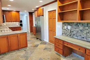 8541 Birch Hollow Dr, Roswell, GA 30076 - Photo 11