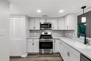 63 Hampshire Ct, Avondale Estates, GA 30002 - Photo 11