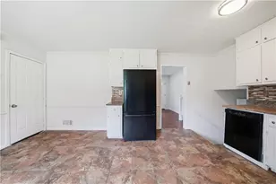 930 Cochise Trail SE, Conyers, GA 30094 - Photo 11