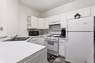 4379 Orchard Park Ct, Stone Mountain, GA 30083 - Photo 7