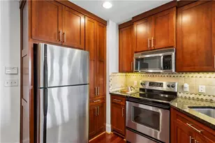 2277 Peachtree Rd NE, Atlanta, GA 30309 - Photo 9