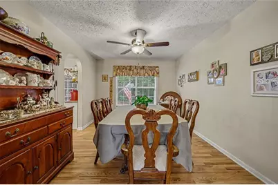 200 Taylors Farm Drive, Holly Springs, GA 30115 - Photo 13