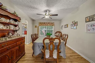 200 Taylors Farm Dr, Holly Springs, GA 30115 - Photo 13