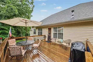 200 Taylors Farm Dr, Holly Springs, GA 30115 - Photo 33