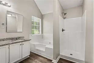 1298 Berryhill Dr, Lithonia, GA 30058 - Photo 17
