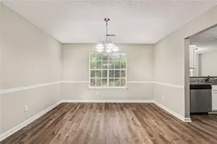 1298 Berryhill Dr, Lithonia, GA 30058 - Photo 7