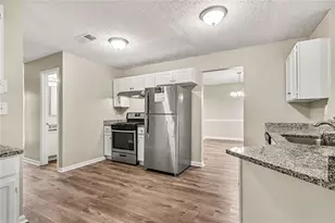 1298 Berryhill Dr, Lithonia, GA 30058 - Photo 9