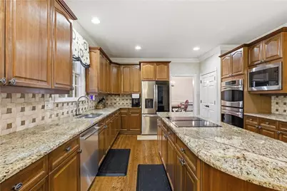 330 Satterwhite Drive, Alpharetta, GA 30022 - Photo 9
