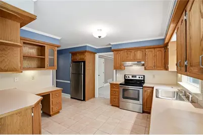 3660 Laurel Lane NE, Conyers, GA 30012 - Photo 9