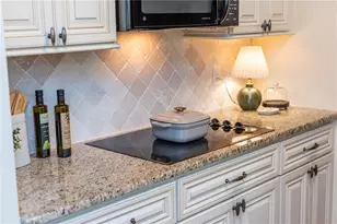 335 Thornwood Dr, Atlanta, GA 30328 - Photo 29