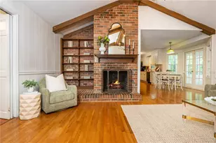 335 Thornwood Dr, Atlanta, GA 30328 - Photo 13