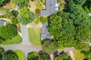 335 Thornwood Dr, Atlanta, GA 30328 - Photo 55