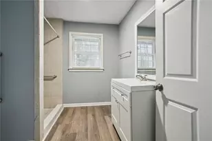 1402 Shadowbrook Dr, Marietta, GA 30062 - Photo 13