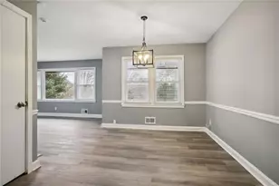 1402 Shadowbrook Dr, Marietta, GA 30062 - Photo 9