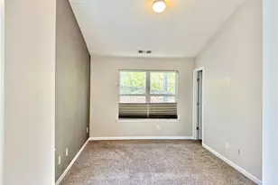 1492 Liberty Pkwy NW, Atlanta, GA 30318 - Photo 11