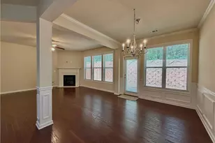 6215 Crested Moss Dr, Alpharetta, GA 30004 - Photo 7