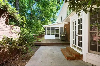 1143 Byrnwyck Road NE, Brookhaven, GA 30319 - Photo 3