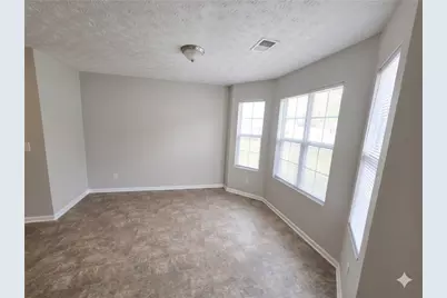 5737 Strathmoor Manor Circle, Lithonia, GA 30058 - Photo 9