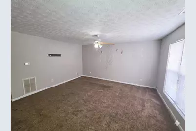 5737 Strathmoor Manor Circle, Lithonia, GA 30058 - Photo 3