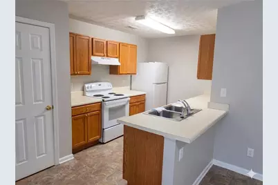 5737 Strathmoor Manor Circle, Lithonia, GA 30058 - Photo 7