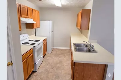 5737 Strathmoor Manor Circle, Lithonia, GA 30058 - Photo 5