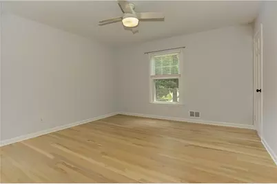 7350 Hunters Branch Drive, Atlanta, GA 30328 - Photo 57