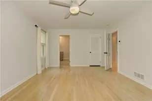 7350 Hunters Branch Dr, Atlanta, GA 30328 - Photo 47