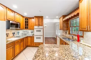 2458 Dunkerrin Ln, Atlanta, GA 30360 - Photo 15