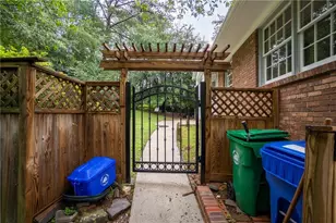 2458 Dunkerrin Ln, Atlanta, GA 30360 - Photo 7