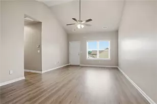131 Culver St, Jackson, GA 30233 - Photo 9